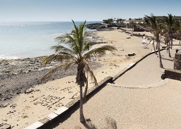 Conylanza Bastian Beach Apartamento *