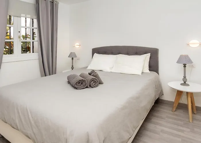 Conylanza Bastian Beach *